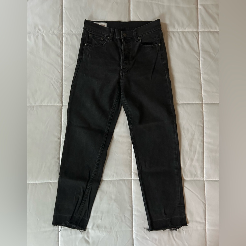 GAP 4R High Rise Cheeky Straight Jeans in Black with Hidden Button Fly - Picture 4 of 16